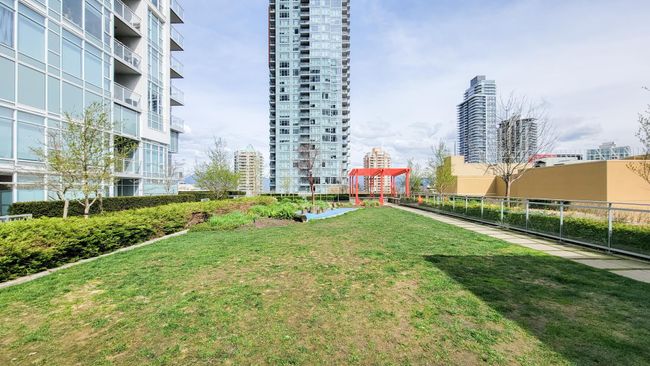 1810 - 4670 Assembly Way, Condo with 2 bedrooms, 2 bathrooms and 1 parking in Burnaby BC | Image 27
