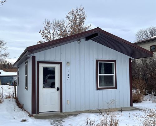 132 E Richland Ave, Shelby, MT, 59474-2102 | Card Image