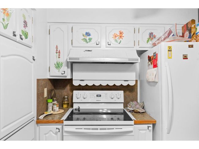744 Ne Craig St, House other with 4 bedrooms, 3 bathrooms and 2 parking in Myrtle Creek OR | Image 12
