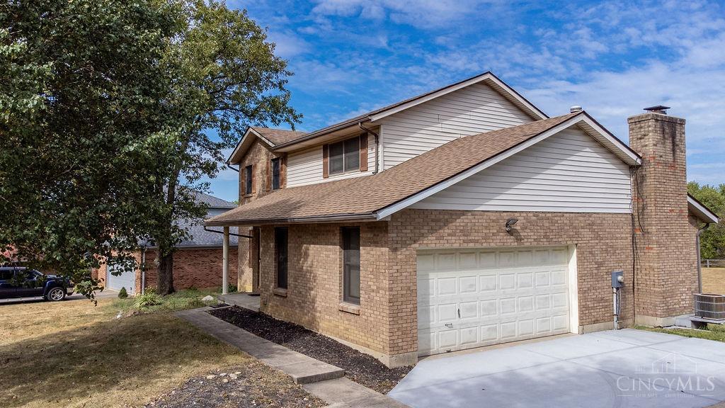 Hollywood Dr, West Chester, OH 45069