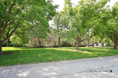 36708 N Old Woods Trl, Gurnee, IL, 60031-1687 | Card Image