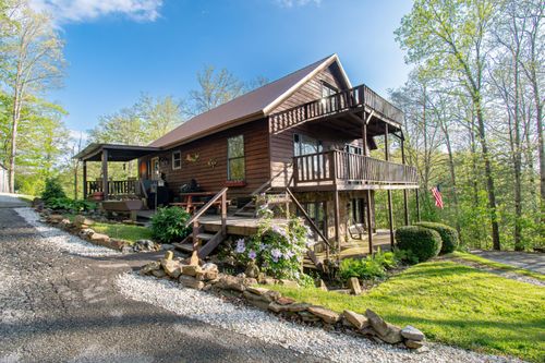 129 Douglas Holw, Olive Hill, KY, 41164-8455 | Card Image