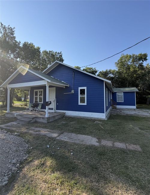 711 Jefferson St, Teague, TX, 75860-1539 | Card Image