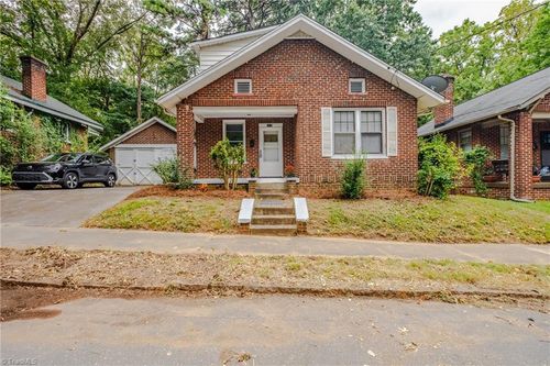 1616 Queen St, Winston-Salem, NC, 27103-2757 | Card Image