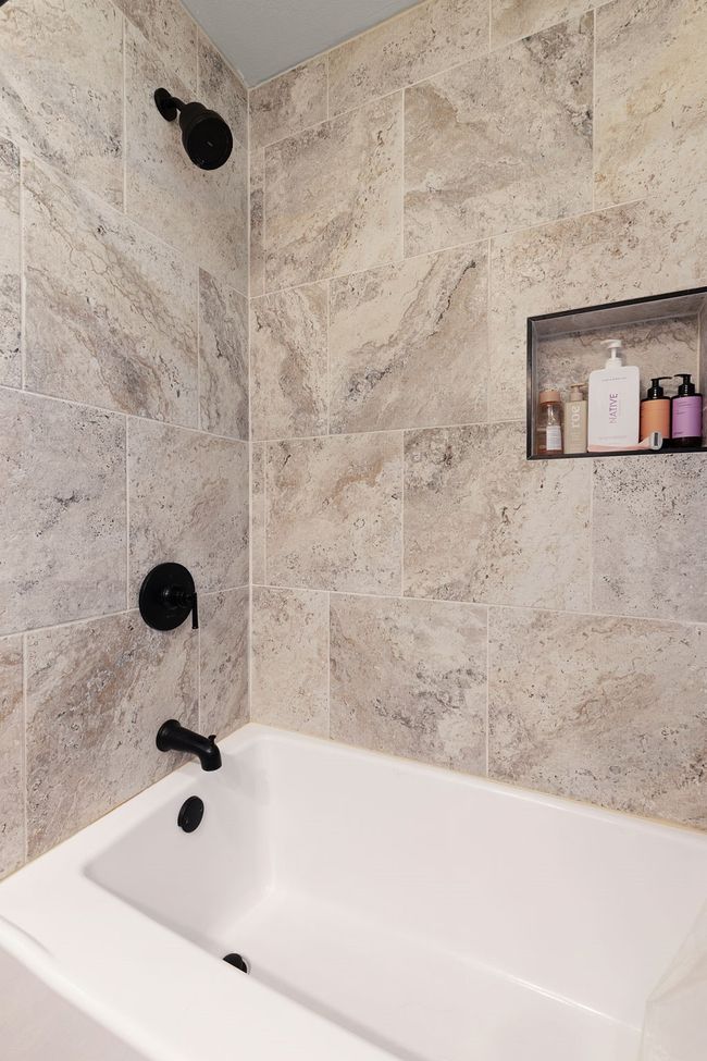 Hall bath | Image 26