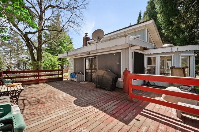22396 Mojave River Rd, House other with 2 bedrooms, 2 bathrooms and null parking in Cedarpines Park CA | Image 17