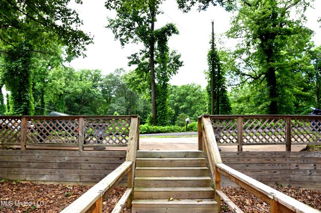 Glen artney parking | Image 32