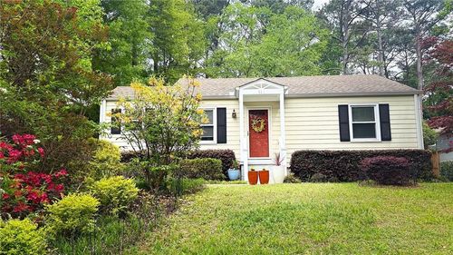 811 Scott Cir, Decatur, GA, 30033-4716 | Card Image