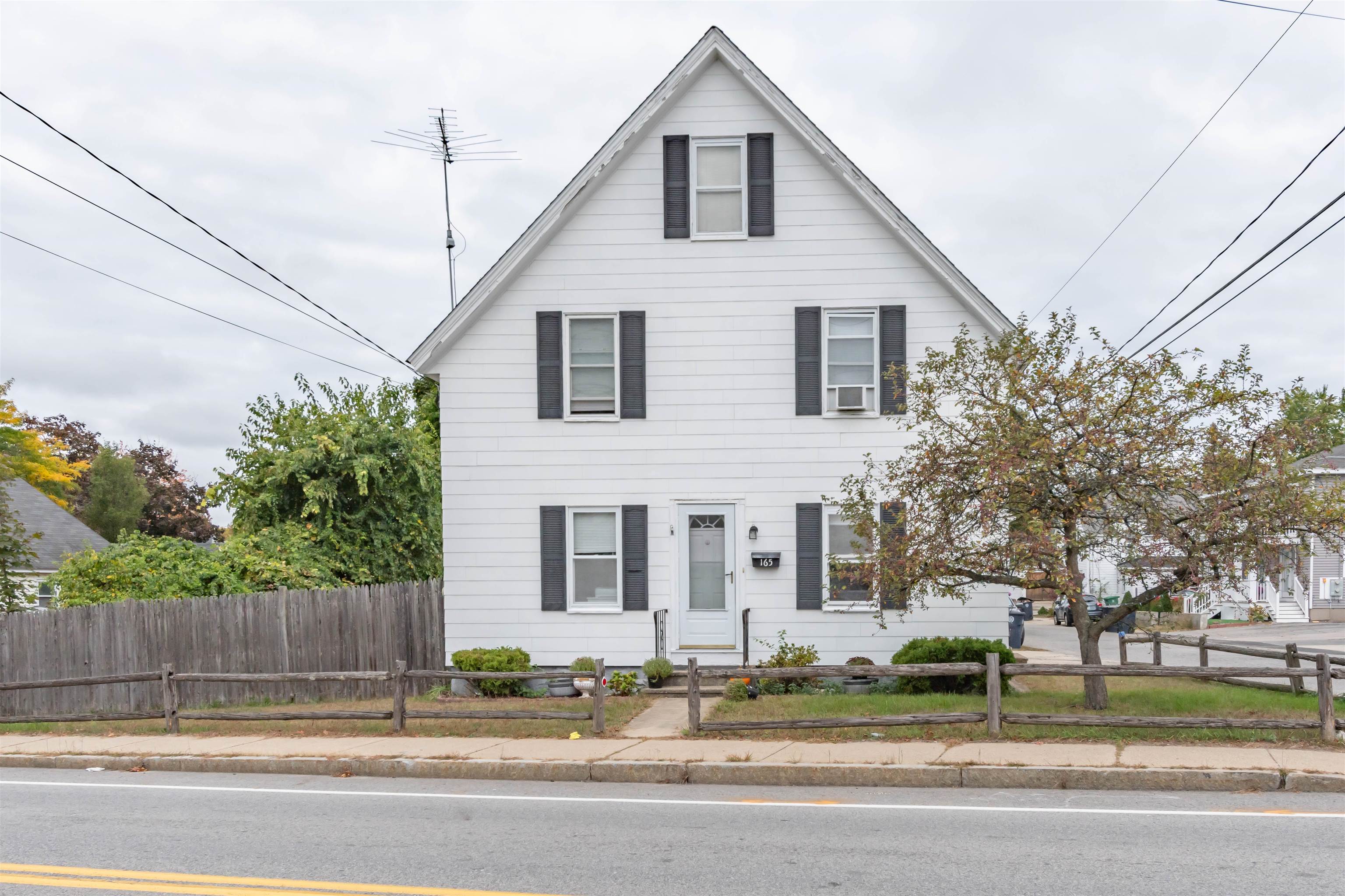 Lake St, Nashua, NH 03060