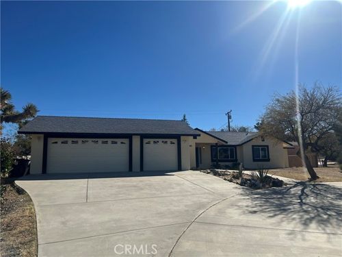 56755 Golden Bee Dr, Yucca Valley, CA, 92284-4343 | Card Image