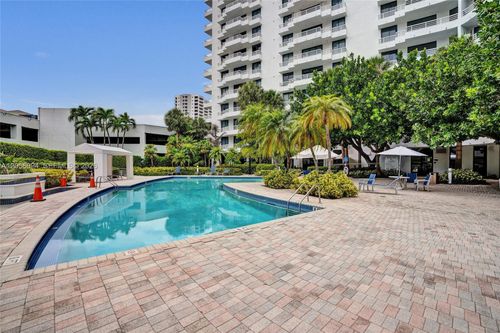 118-3300 Ne 192nd St, Aventura, FL, 33180-2427 | Card Image