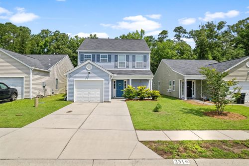251 Coosawatchie St, Summerville, SC, 29485-6808 | Card Image