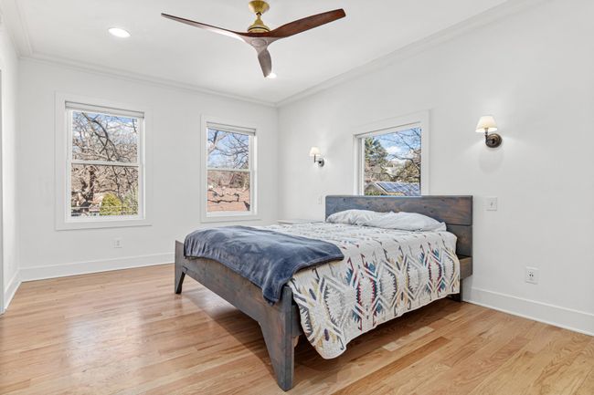 2369 W Valentine Avenue-7.jpg | Image 10