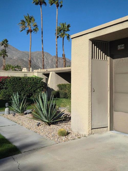 1294 Tiffany Cir N, Palm Springs, CA, 92262 | Card Image