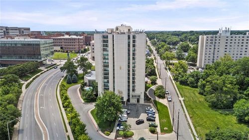 1402-3838 Rainbow Blvd, Kansas City, KS, 66103-2935 | Card Image