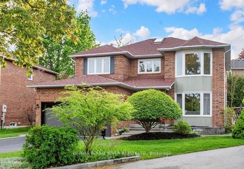 1110 Timber Crt, Pickering, ON, L1X1T4 | Card Image