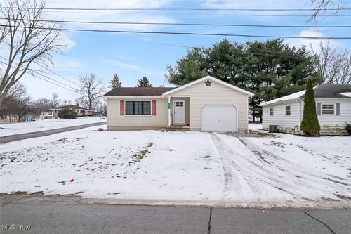 132 Villard St, Apple Creek, OH, 44606-9543 | Card Image