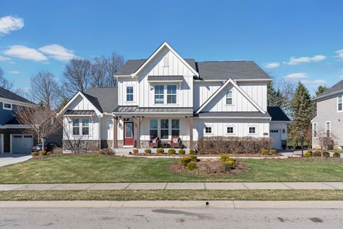 8458 Chesapeake Way Nw, Pickerington, OH, 43147-7669 | Card Image