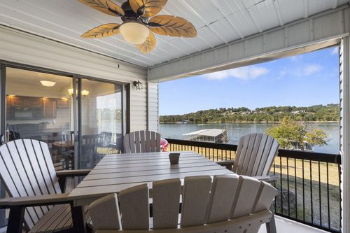 301-361 Anchors Points Ln, Kimberling City, MO, 65686-6072 | Card Image