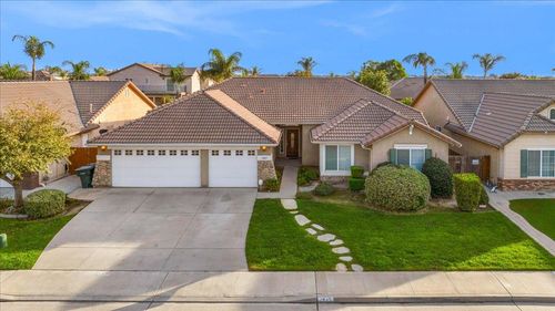 1947 W Hampton Dr, Hanford, CA, 93230-9127 | Card Image