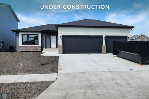 6871 14th St S, Fargo, ND, 58104-7292 | Card Image
