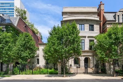 460 W Huron Street, House other with 7 bedrooms, 8 bathrooms and 6 parking in Chicago IL | Image 1