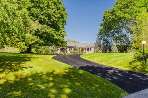 1220 Ives St, Watertown, NY, 13601-4217 | Card Image