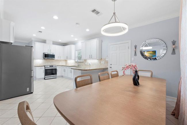 8518 Kerr Dr, House other with 3 bedrooms, 2 bathrooms and 2 parking in Tomball TX | Image 13