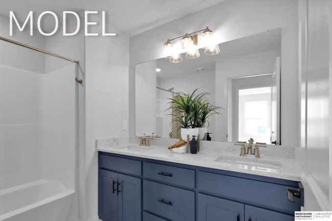 5417 N 191 St St, House other with 4 bedrooms, 3 bathrooms and 3 parking in Elkhorn NE | Image 47