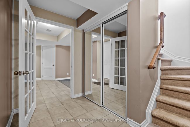 182 Meandering Brook Dr, House attached with 4 bedrooms, 4 bathrooms and 2 parking in Gloucester ON | Image 36