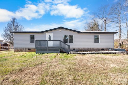 1737 Bush Dr, Conover, NC, 28613-8311 | Card Image