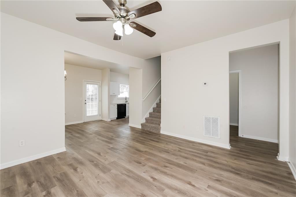 Residential in Oakwood 4
