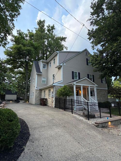 132 E Muskingum Dr, Powell, OH, 43065-5045 | Card Image