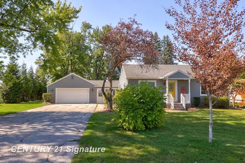 5136 Baxman Rd, Bay City, MI, 48706-3054 | Card Image