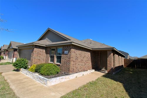 2428 Rosharon Dr, Forney, TX, 75126-2450 | Card Image