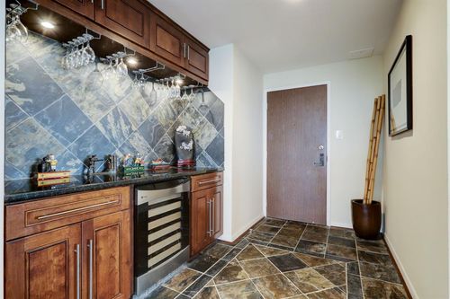 unit-1405-49 Briar Hollow Ln, Houston, TX, 77027-9309 | Card Image