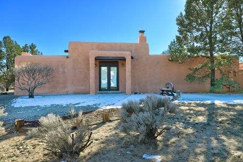 1 Zia Trl, Corrales, NM, 87048-9694 | Card Image
