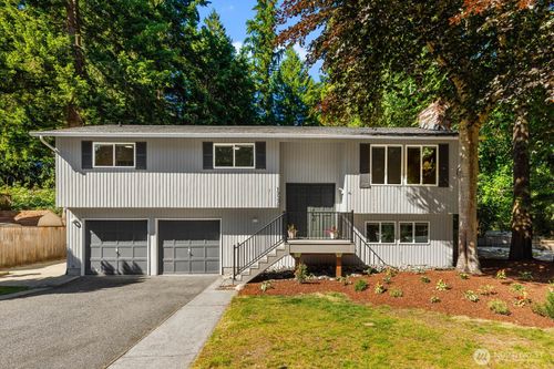 17378 Ne 160th St, Woodinville, WA, 98072-9153 | Card Image