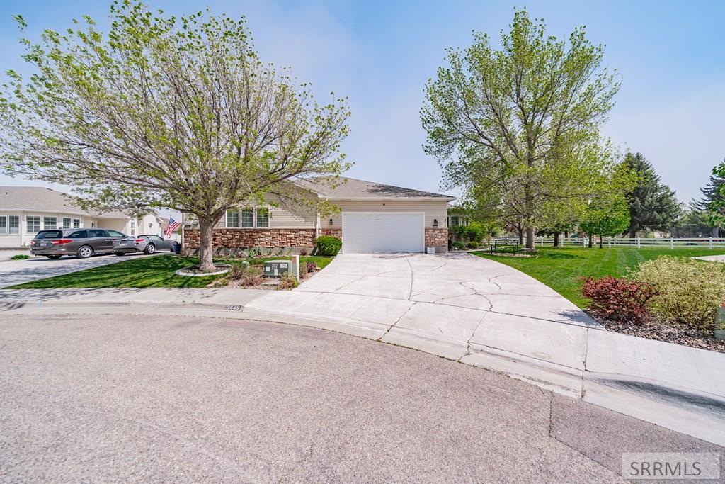 Hickory Ct, Idaho Falls, ID 83404