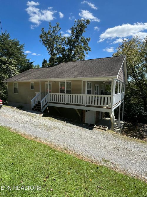 3108 Shanks Ln, Knoxville, TN, 37938-2817 | Card Image