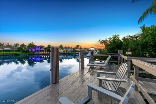 1060 Galleon Dr, NAPLES, FL, 34102-7706 | Card Image