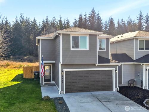 146 Valley Creek Dr, Port Angeles, WA, 98362-3769 | Card Image