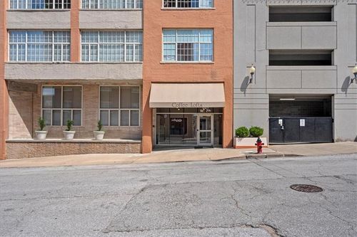 apt-106-321 W 7th St, Kansas City, MO, 64105-1687 | Card Image