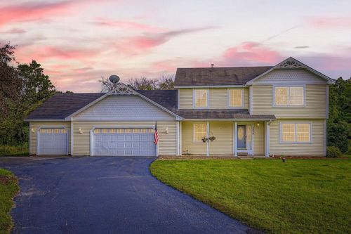 8434 Horizon Dr, Shakopee, MN, 55379-9606 | Card Image