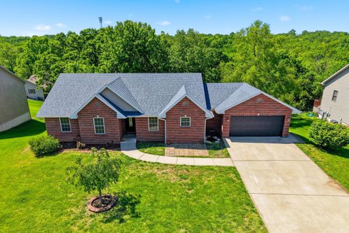 1192 Choctaw Ridge Dr, Holts Summit, MO, 65043-1470 | Card Image