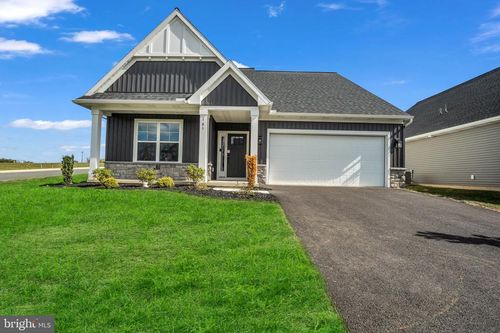 101 Bellflower Ave, ANNVILLE, PA, 17003-4200 | Card Image