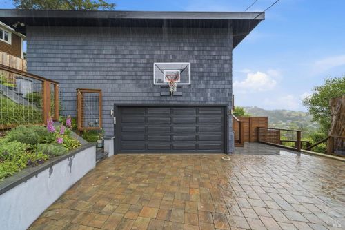 439 Molino Ave, Mill Valley, CA, 94941-3336 | Card Image