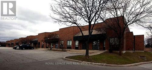 32-8560 Torbram Rd, Brampton, ON, L6T5C9 | Card Image