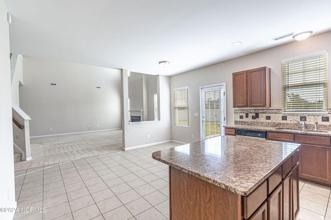 909 Highgrove Dr, House other with 4 bedrooms, 3 bathrooms and 2 parking in Spring Lake NC | Image 11