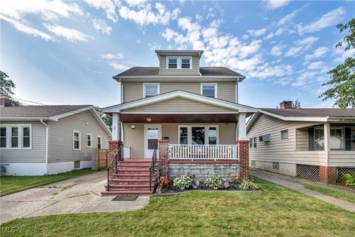 3813 Oak Park Ave, Cleveland, OH, 44109-5118 | Card Image